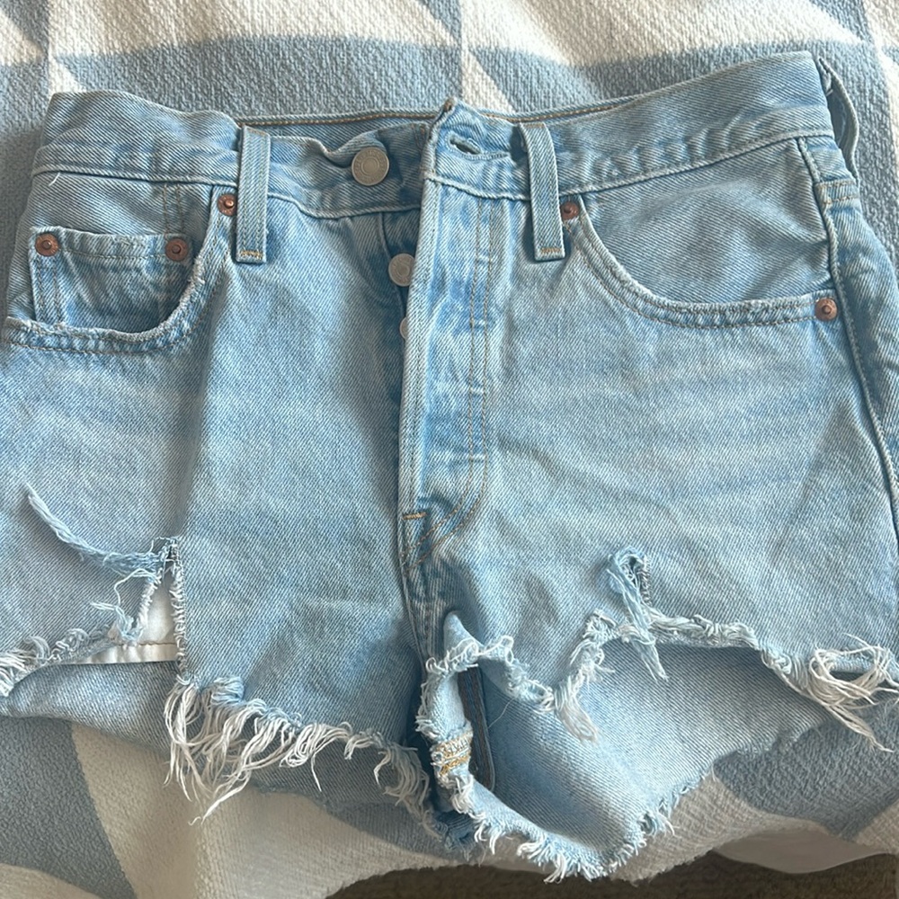 Levi’s shorts